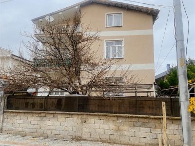 Emlakyap Tan Meram Selverde Müstakil 528 M2 Arsalı 3 Katlı Bina