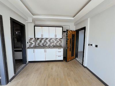 Lavınıa'dan Havuzlu Satılık Daire