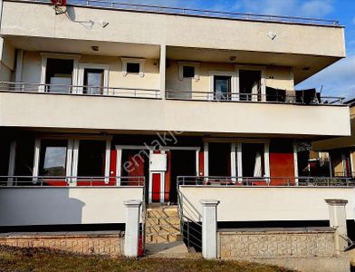 Merkezi Konum Geniş Teras,bahçe Kullanımlı Dubleks Villa Konforu