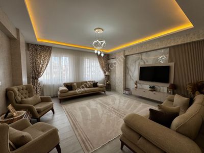 Babil Emlaktan Satlık Eski Hastane Civarı Geniş Lüx 3+1 Daire