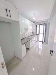 Toprak İnşaat...kullanıma Hazır İskan Alınmış 3+1 Cadde Üzeri!!!