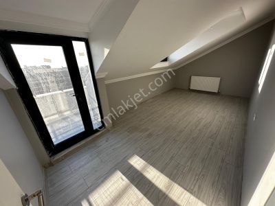 Üç Kardeşler'den Malkoçoğlu Mh 2+1 85m2 Sıfır Kiralık Çatıkatı