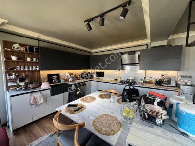 🏡75 Yıl Mahallesi 🏡 ✅5+1 3500m2 3 Katlının Çatı Dubleks ❇️kombi Petekli Full Özelikli