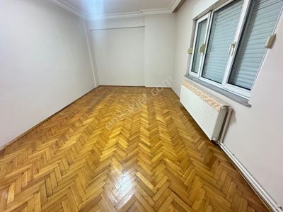 Gültepe'de,ara Kat, 3+1 Kiralık Daire,artum'dan