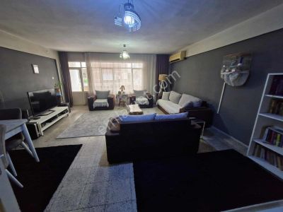 Akalın'dan Polat Caddesi Üzerin De 3+1 140 M2 Çift Cepheli Daire