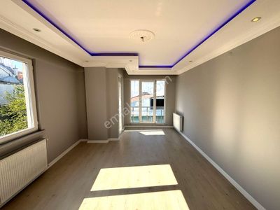 **eryıldız İnşaat'tan*okullar Bölgesinde İskanlı Kombili Lüx 3+1