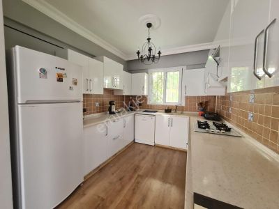 Kuşadası Merkezde Masrafsız Satılık 3+1 Villa