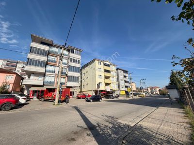 Emniyet Müdürlüğü İlerisinde Kavallar Caddesinde 2+1 Eşyasız Kiralık Daire