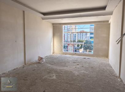 Acil! Güven Emlak'tan 3+1 Site İçi Yerinde Dönüşüm Dairesi