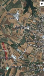 Remax Necati Kurt/ Silivri Kadıköy Fabrikalar Bölgesinde 2400 M²