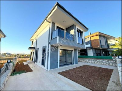 Didim'de Satılık 3+1 Ayrı Mutfaklı Tam Müstakil Villa