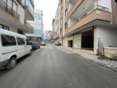 Kiralık Depo Merkezde Büyük Araç Yük Boşatma İçin Uygun Güzergah