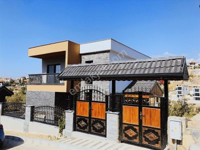 Bodrumun Yanı Başında Satılık Müstakil Villa