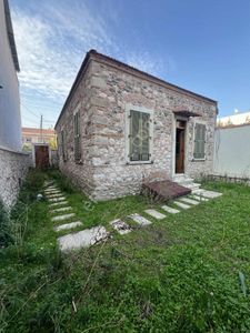 Bucanın Kalbinde ,restore Edilmiş Bahçeli Rum Evi