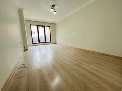 Loft'tan Kemalpaşa Mah 2+1 Asansörlü 90m2 1.kat Ön Çephe Daire