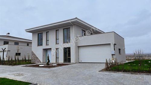 Satılık Villa Gölbaşı Hacılarda Mora Manzara Büyük Tip