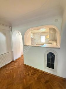 Cumhuriyet Mahallesi’nde Cadde Üzeri 3+1 Satılık Daire!