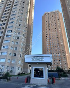 Ataşehir Atapark Konutları Yüksek Kat Boş Satılık Daire