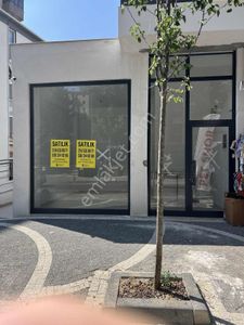 Kozyatağı Kozzy Alış Veriş Merkezine Yakın Dükkan