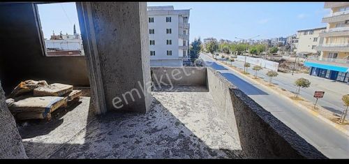 Anyapı Emlaktan Cumhuriyet Mahallesinde Satılık Sıfır Daire