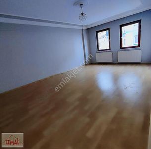 Cemal Emlak Bursa Yıldırım Beyazıt Cd. Muhtarlık Yani Asansör 2