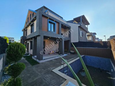 Deniz'e 2.parsel,5+1 Müstakil Havzulu,yerden Isıtmalı Lüks Villa