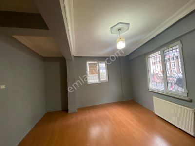 Gaziosmanpaşa Bağlarbaşında Destegül Sokakta 1+1/70m2/yüksek Bodrum Satılık Daire