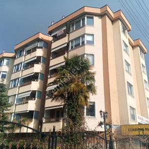 İzmit Plajyolunda Deniz Manzaralı Kiralık Daire