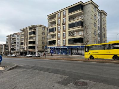 Masrafsız + Ara Kat + Harika Konum + Bulvar Üzerinde