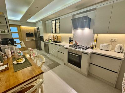 🏡peker Mahallesi 🏡 ✅3+1 158m2 5 Katlının 3 Katı Arakat ❇️full Özelikli Petek Kombili