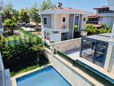 Kuşadası Güzelçamlıda Denize Yakın Satılık Özel Havuzlu Villa