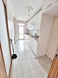 Esenyurt İnönü Mah Kiralık Daire Tabela Merkezde 2+1 Köşe Bina