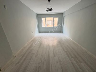 Restij'den Yeni Mah'de Ayrı Mutfak Geniş Oturumlu 2+1 Daire