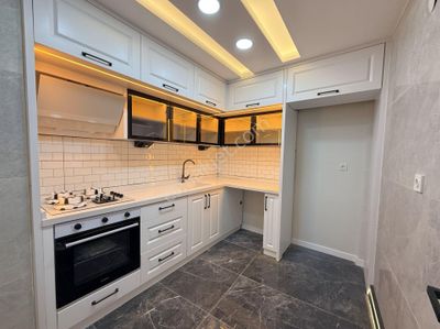 ▀▀jet Emlaktan Sarıkız'da İçi Full Yenilenmiş Ön Cephe 2+1 Daire