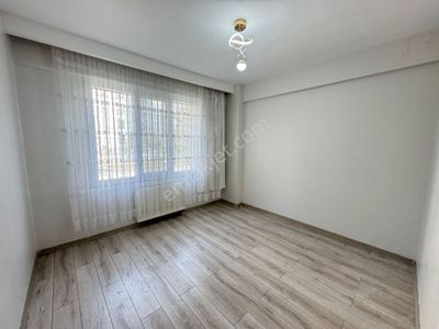 Four Land Gayrimenkul Farkıyla Satılık 2+1 Daire