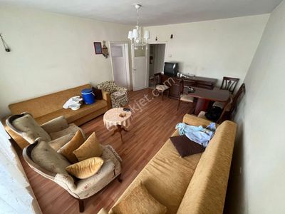 Aşağı Eğlence Yakını 2+1 Yüksek Giriş Ön Cephe Balkonlu Emsalsiz