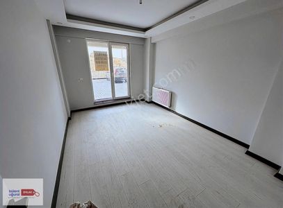 Güzelyurt Mah.giriş Kat 145 M² 3+1 Kiralık Daire Taşınmaya Hazır