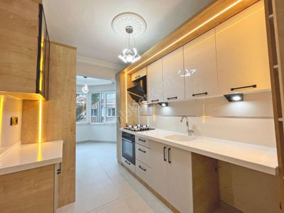 🔴 Güç Gayrimenkul'den Akçay'da Ara Kat Modern Tasarımlı Kaçmaz Satılık 2+1 Daire