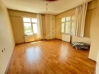 Yusuf Emlaktan Satılık Daire Tevfikbeyde 2 Katta