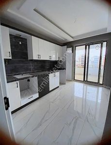 +1yatirim Sevinçten Satilik 4+1 Daire 19 Mayıs Bulvarına Cephe