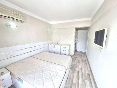 Kuşadası Merkezde Kiralık Apart 1+0 Eşyalı Daire