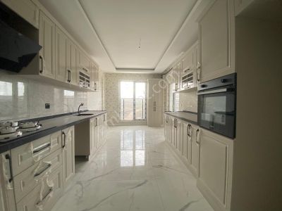 Koza Emlaktan Saraycık Mahalesin'de 3+1 Ara Katta Giysi Odalı Ebevyn Banyolu Satılık Daire