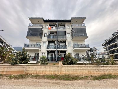 Alanya Oba Çarşamba'da Satılık 2+1 Ayrı Mutfak Daire