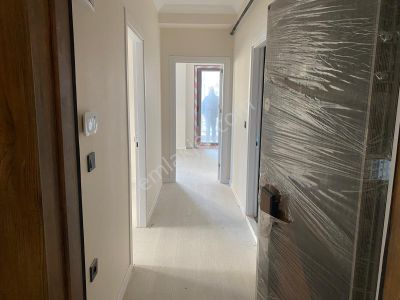 Havuzlu, Güvenlikli Sitede Satılık Modern 1+1