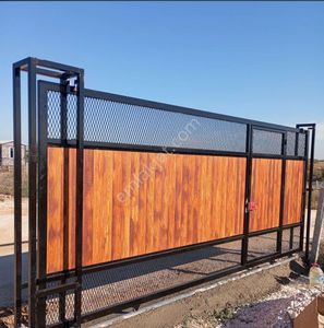 Menderes'te ( Kooperatif Hisseli Noter Satışlı ) 245 M2 Tarla