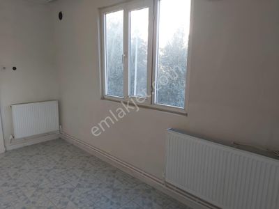 Geniş Oturumlu 2+1 Daire Müstakil Bahçeli