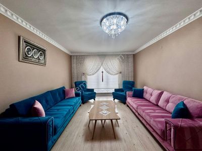 Kalecik Emlak'tan Çift Banyolu Asansörlü Teraslı 5+1 Dublex Daire