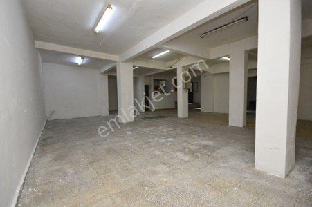 Başokur'dan Bahçelievler Soğanlı Basın Sitesi Mevkii 200 M2 Depo