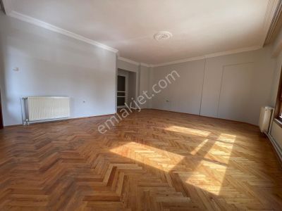 Etlik Tevfik Sağlam Caddesi Yanı 3+1 Orta Kat Ön Cephe Bağımsız