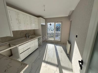 Kanuni Mahallesi'nde Ara Katta Yapılı 3+1 Daire!